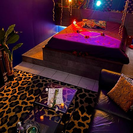 Suite Romantique Jacuzzi Gagny Exterior foto