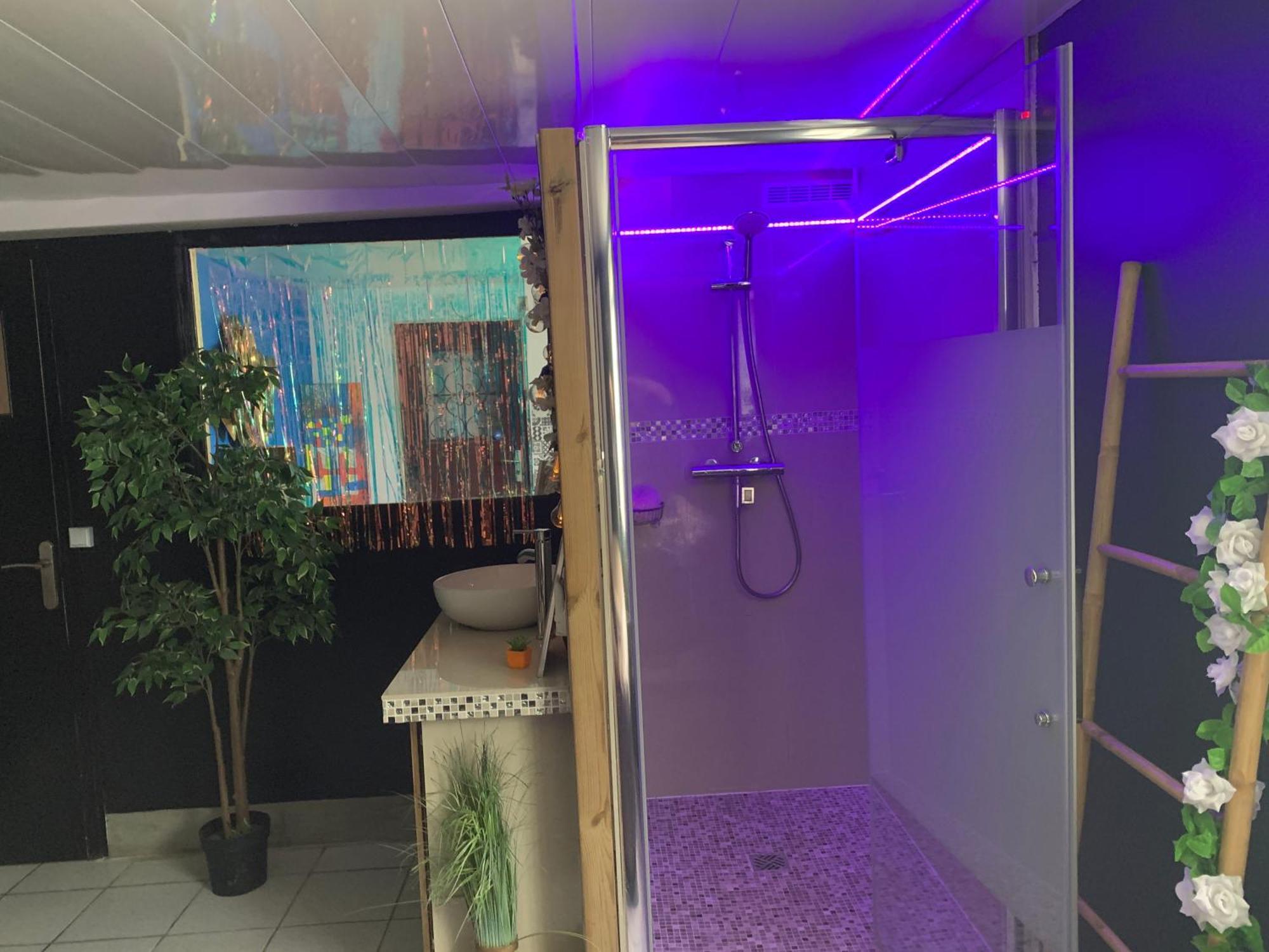 Suite Romantique Jacuzzi Gagny Exterior foto